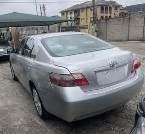 Toyota Camry LE 4dr Sedan (2.4L 4cyl 5A) 2009 Silver