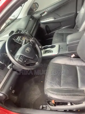 Toyota Camry SE 4dr Sedan (2.5L 4cyl 6A) 2013 Red