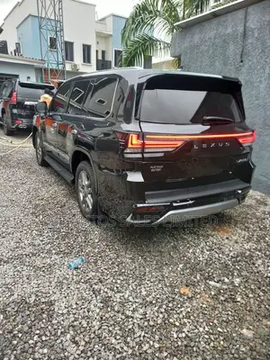 Lexus LX 570 AWD 2014 Black