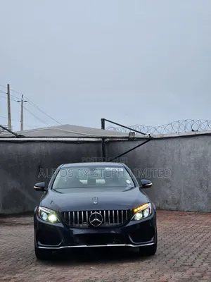 New Mercedes-Benz C300 2015 Blue