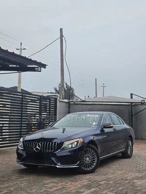 New Mercedes-Benz C300 2015 Blue