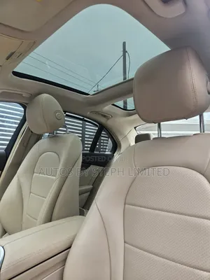 New Mercedes-Benz C300 2015 Blue