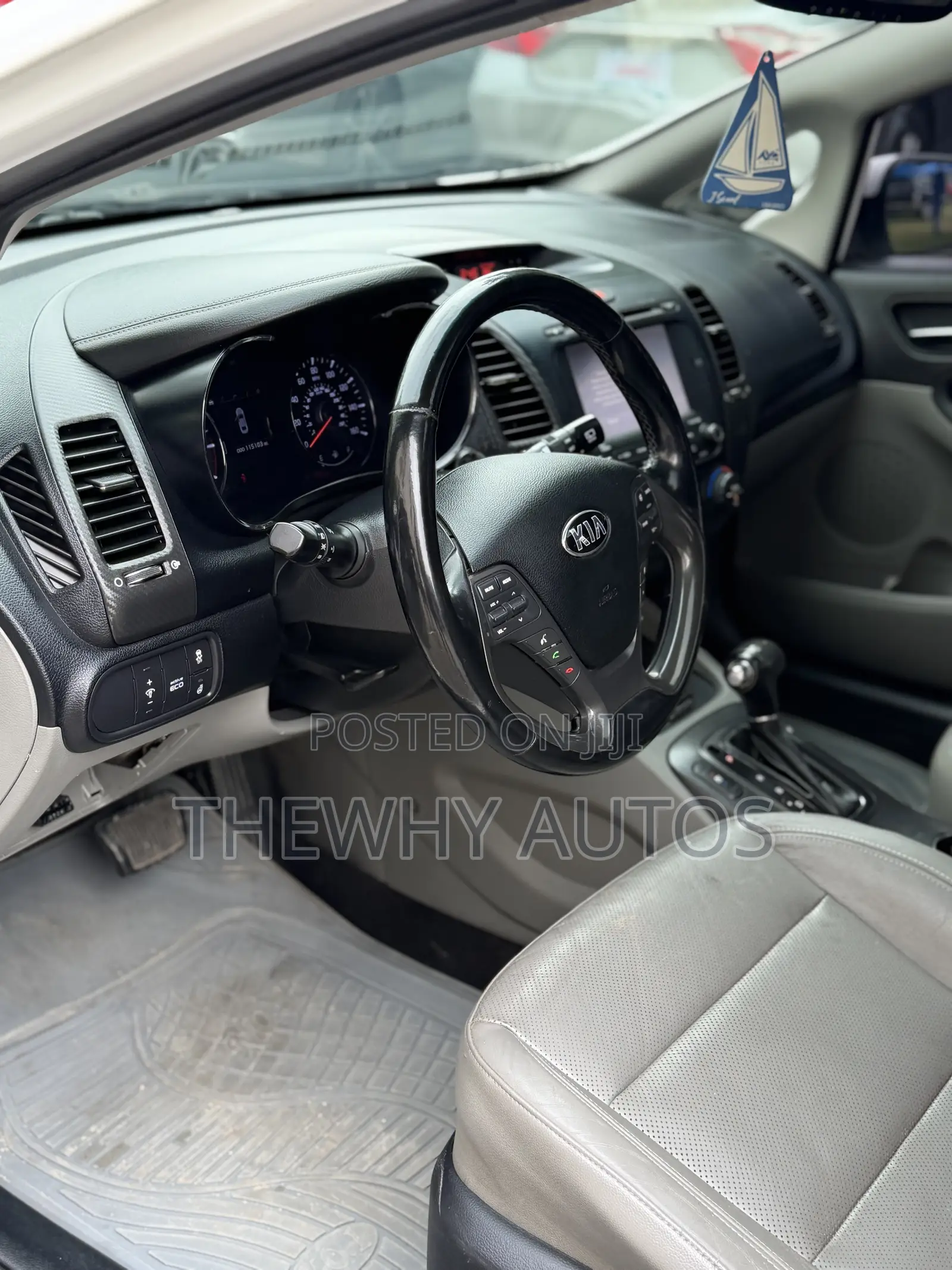 Kia Forte EX Hatchback 2014 White
