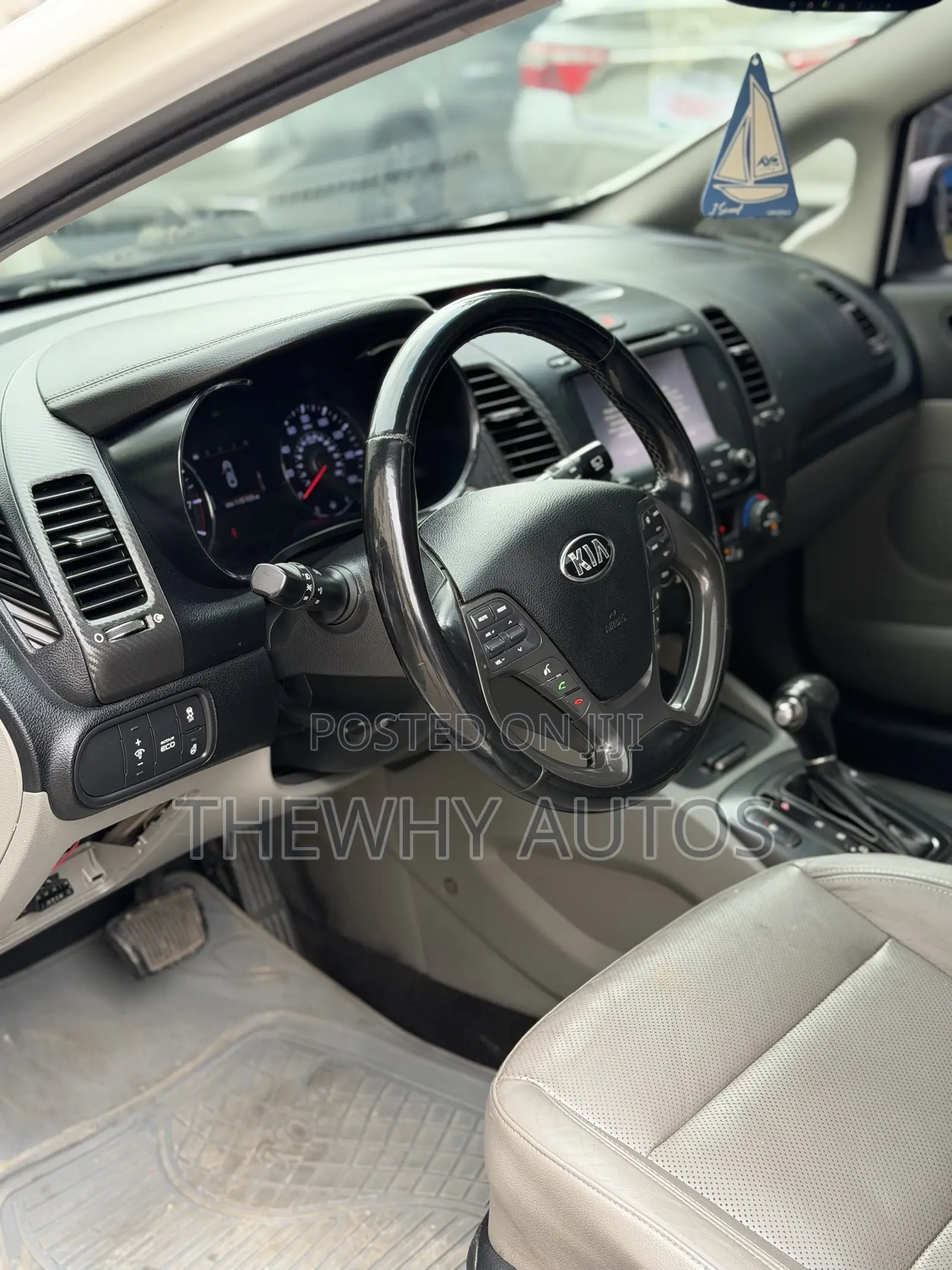 Kia Forte EX Hatchback 2014 White