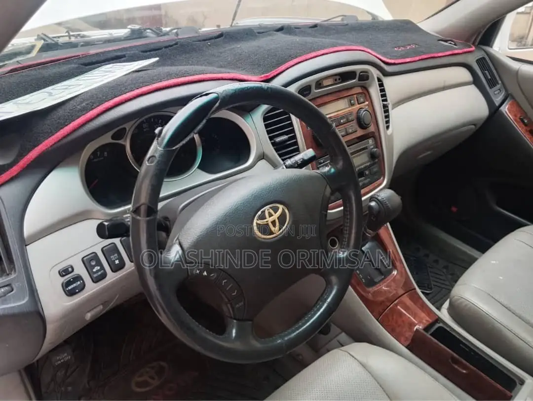 Toyota Highlander 2005 White