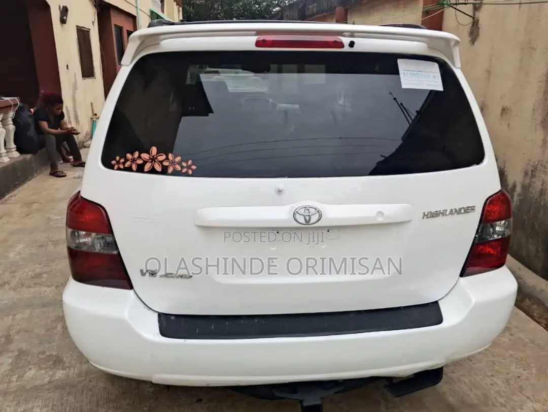 Toyota Highlander 2005 White