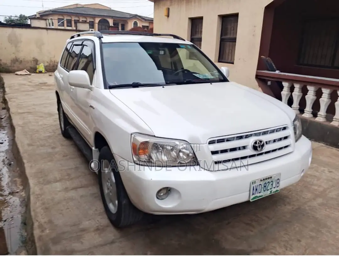 Toyota Highlander 2005 White