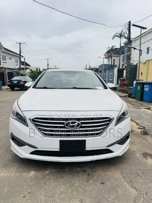 Hyundai Sonata Base Sedan FWD (2.4L 4cyl 6A) 2016 White