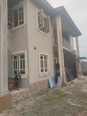 3bdrm Block of Flats in Unilag Estate Akinbo, Yakoyo/Alagbole for rent