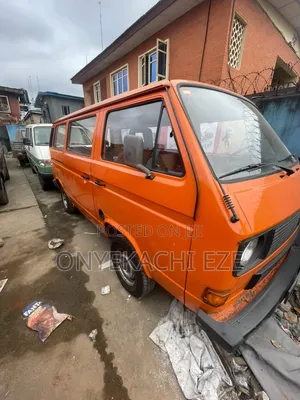 Volkswagen Transporter 2003 Orange