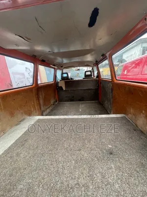 Volkswagen Transporter 2003 Orange