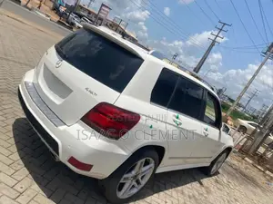 Mercedes-Benz GLK-Class 350 4MATIC 2010 White