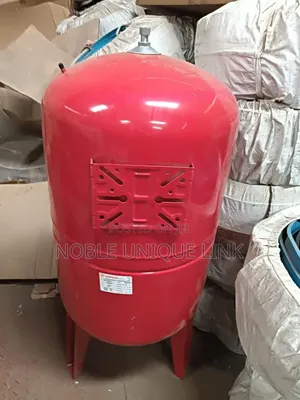 200 Liters of Italy Varem Pressure Tank