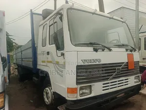 VOLVO FL10 Pickup Truck (Foreign Used) With 6 tlTyres
