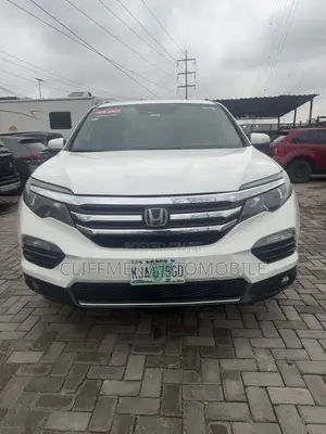 Honda Pilot Touring AWD 2018 White