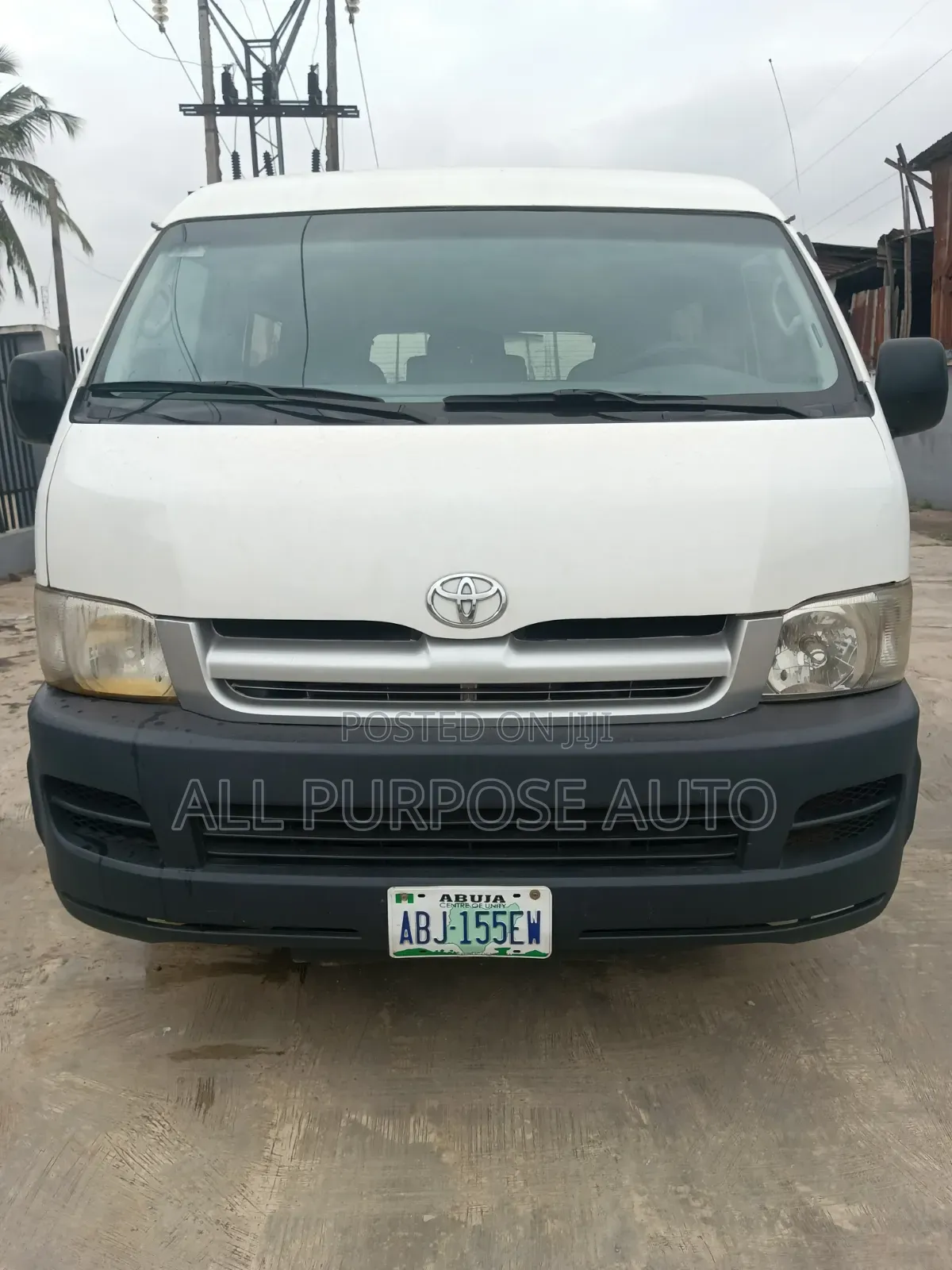 Toyota HiAce 2010 White