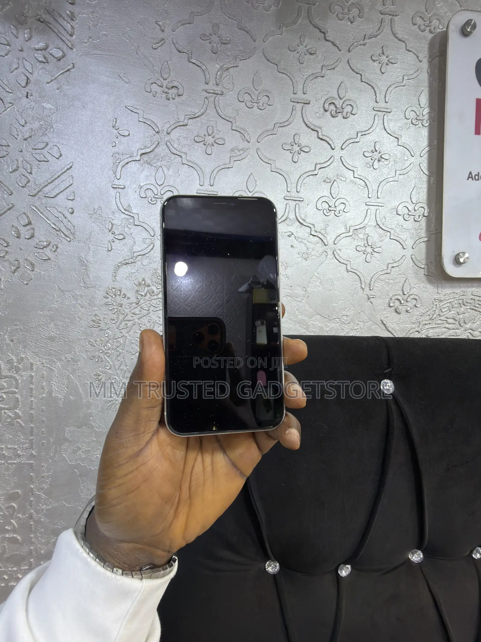 Apple iPhone XR 64 GB White