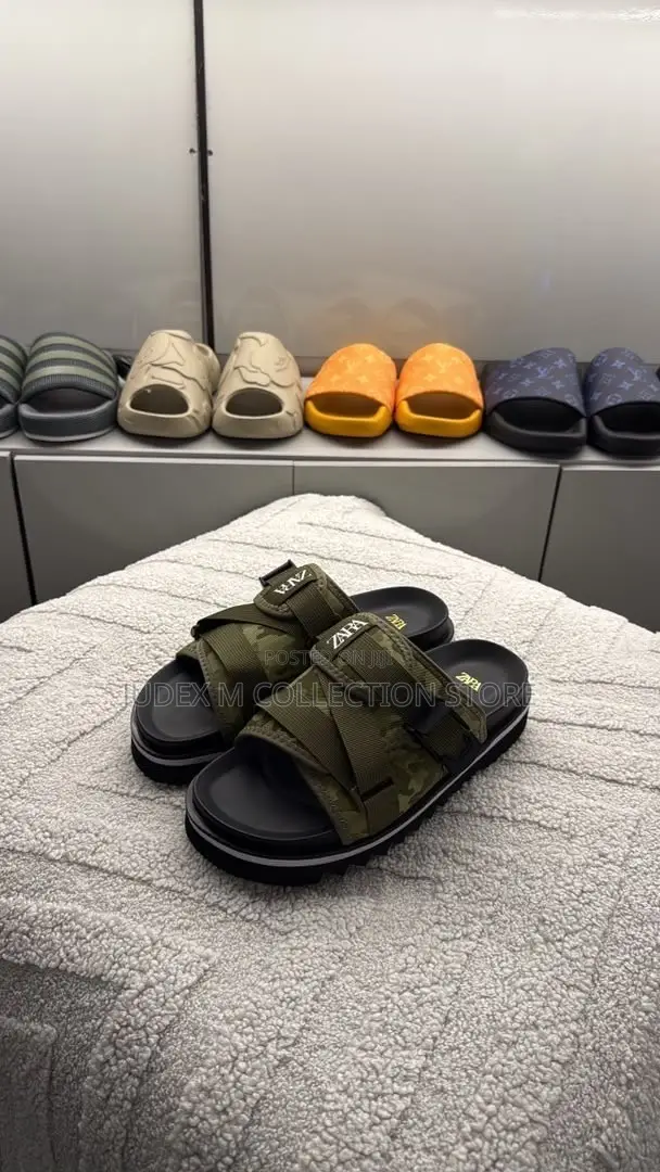 Brand New Zara Sandal and Pam