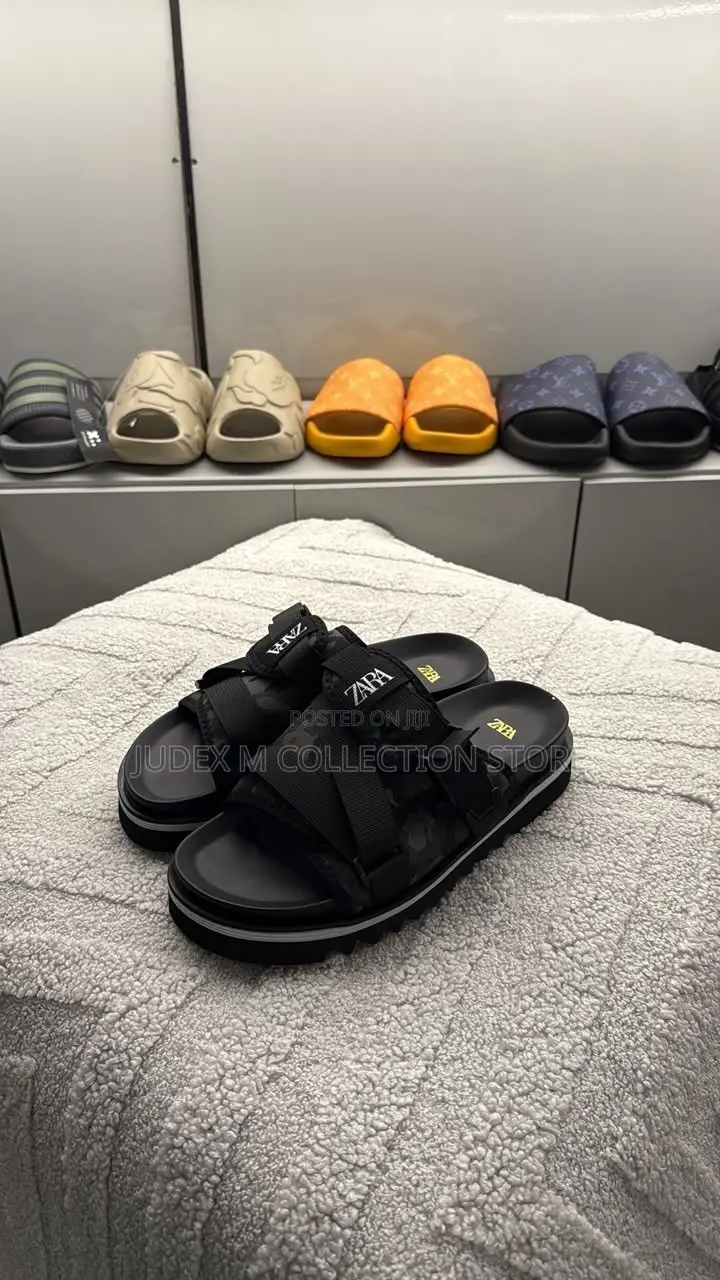 Brand New Zara Sandal and Pam