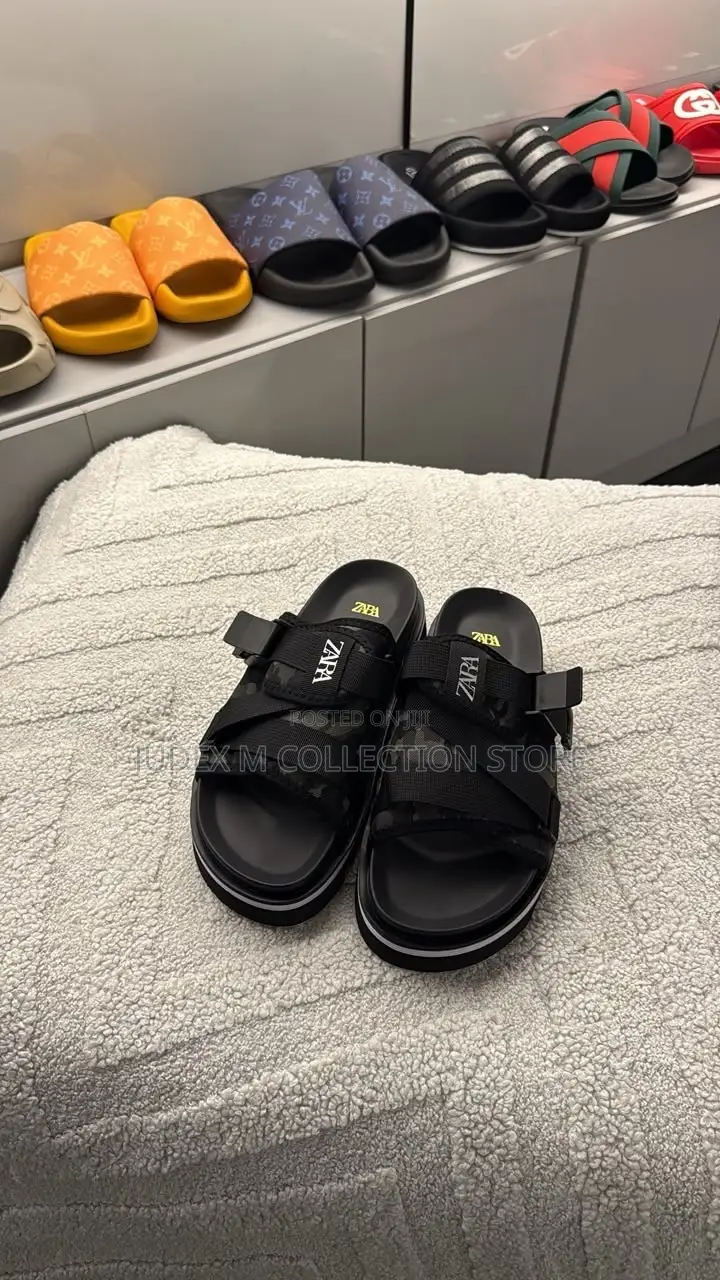 Brand New Zara Sandal and Pam