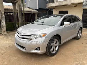 Toyota Venza V6 AWD 2010 Silver