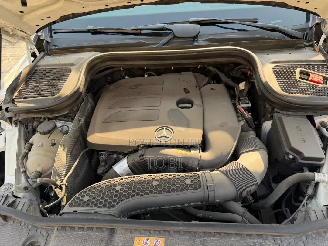 Mercedes-Benz GLE-Class 2022 White