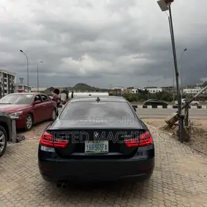 BMW 328i 2017 Blue