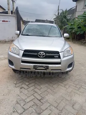 Toyota RAV4 2.5 2012 Silver