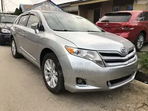 Toyota Venza XLE 4dr Wagon (2.7L 4cyl 6A) 2015 Silver