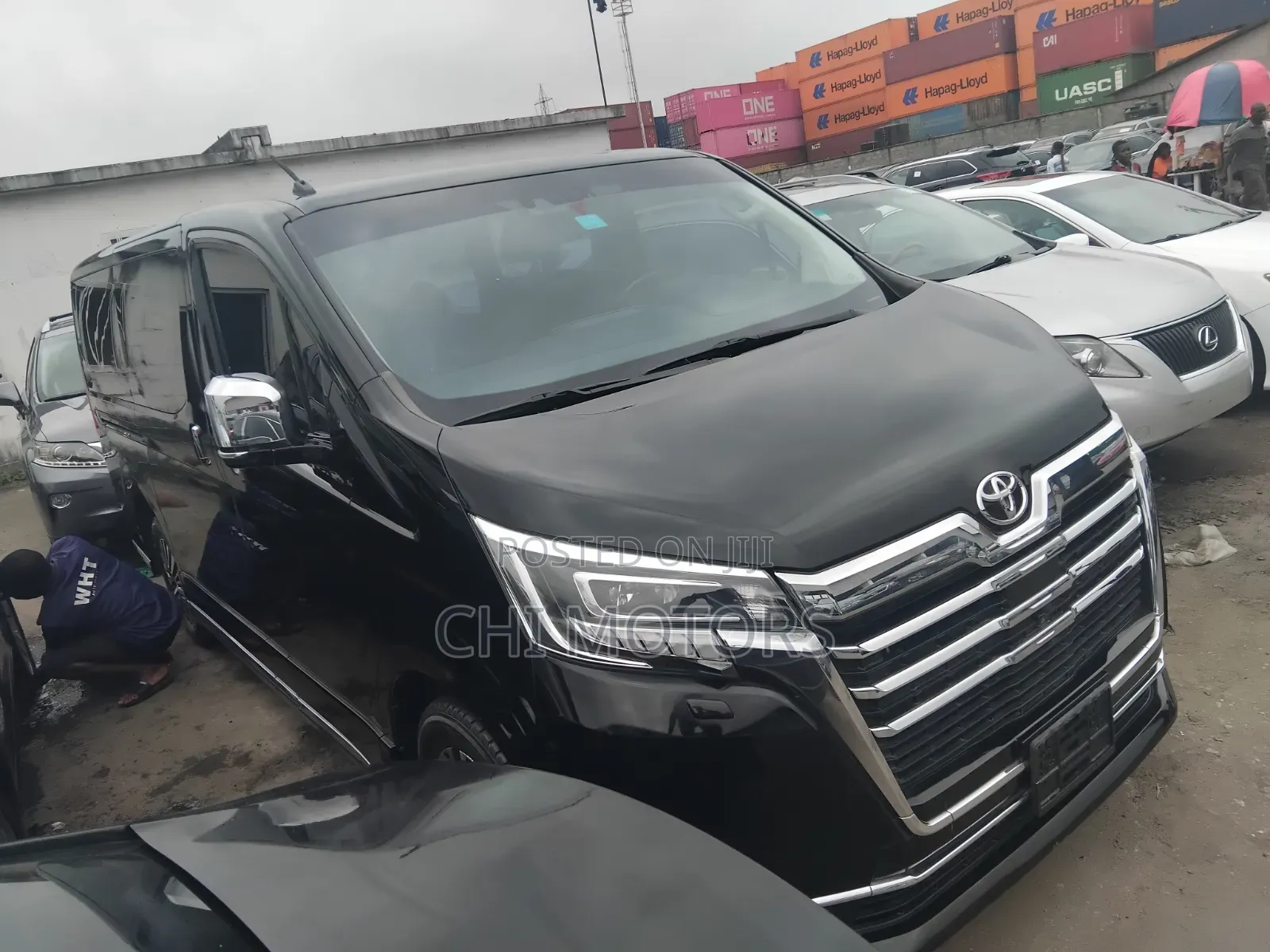 Toyota HiAce 2021 Black