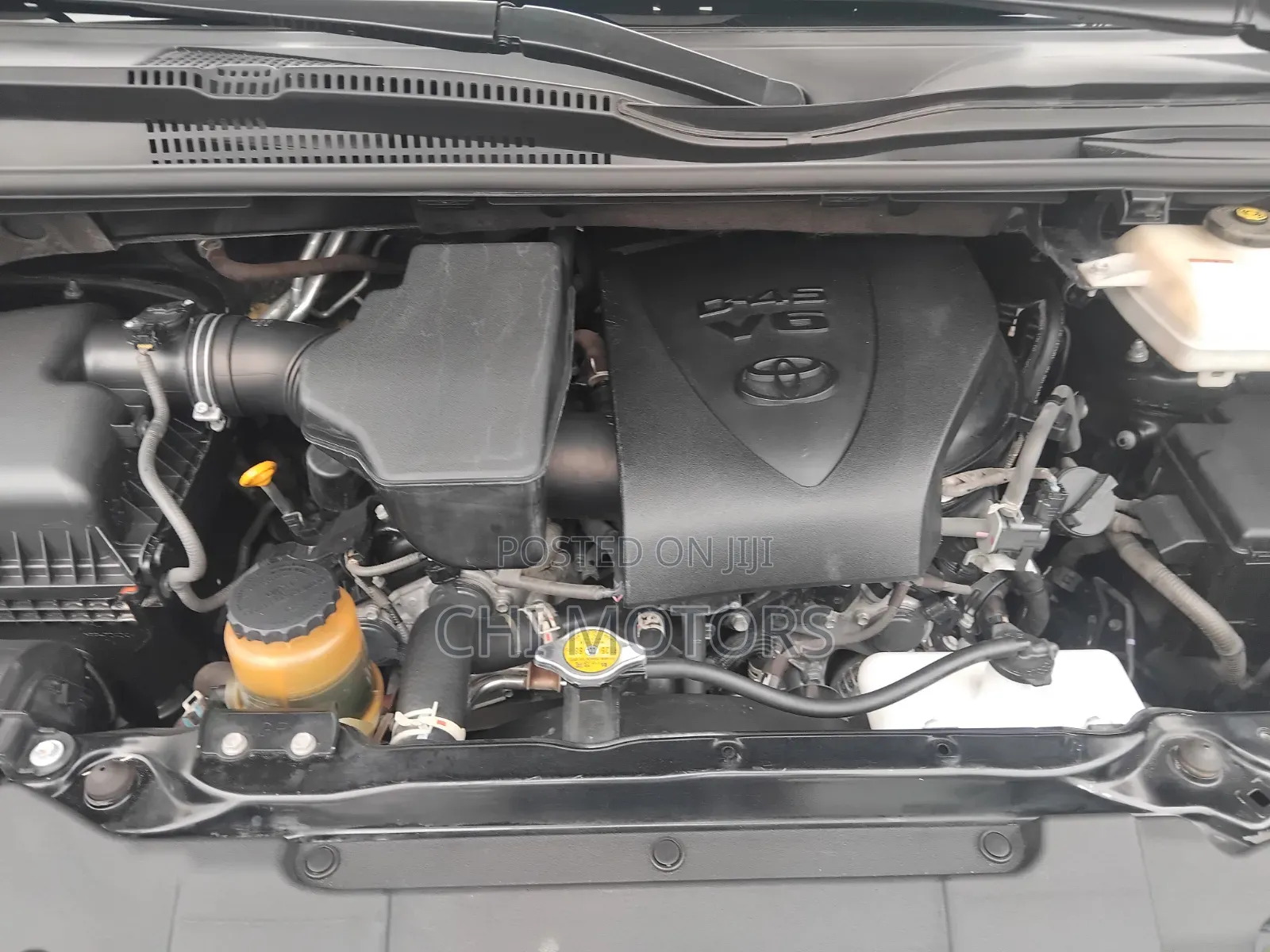 Toyota HiAce 2021 Black
