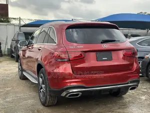 Mercedes-Benz GLC-Class 2021 Maroon