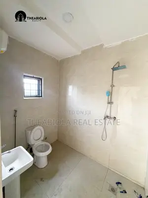 4bdrm Townhouse / Terrace in In A Mini Estate,, Katampe (Main) for rent