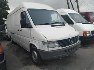 Mercedes-Benz Sprinter 2006 White
