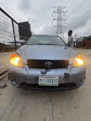 Toyota Matrix Hatchback AWD (1.8L 4cyl 4A) 2006 Blue