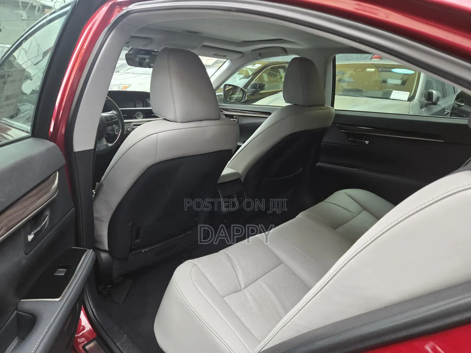 Lexus ES 2017 Red