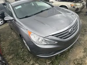 Hyundai Sonata GLS Sedan FWD (2.4L 4cyl 6A) 2013 Gray