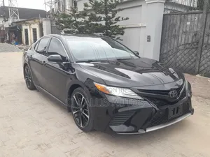 Toyota Camry 2018 Black