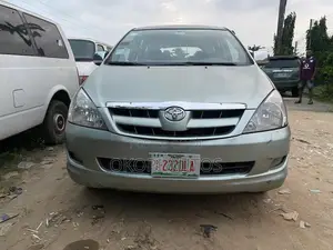 Toyota Innova 2005 Silver