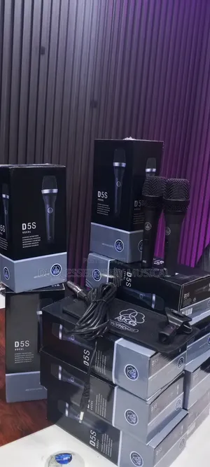 AKG D5S Wired Microphone