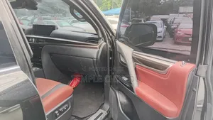 Lexus LX 570 AWD 2021 Black