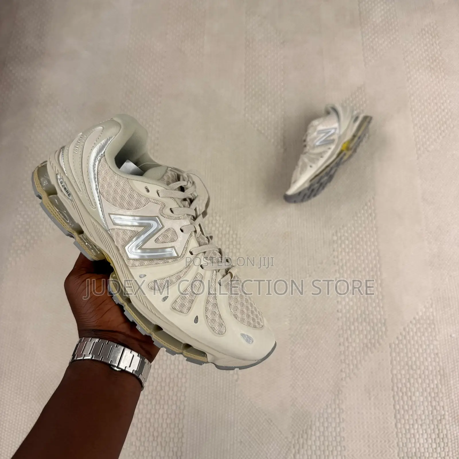 New Balance Abzorb Sneaker