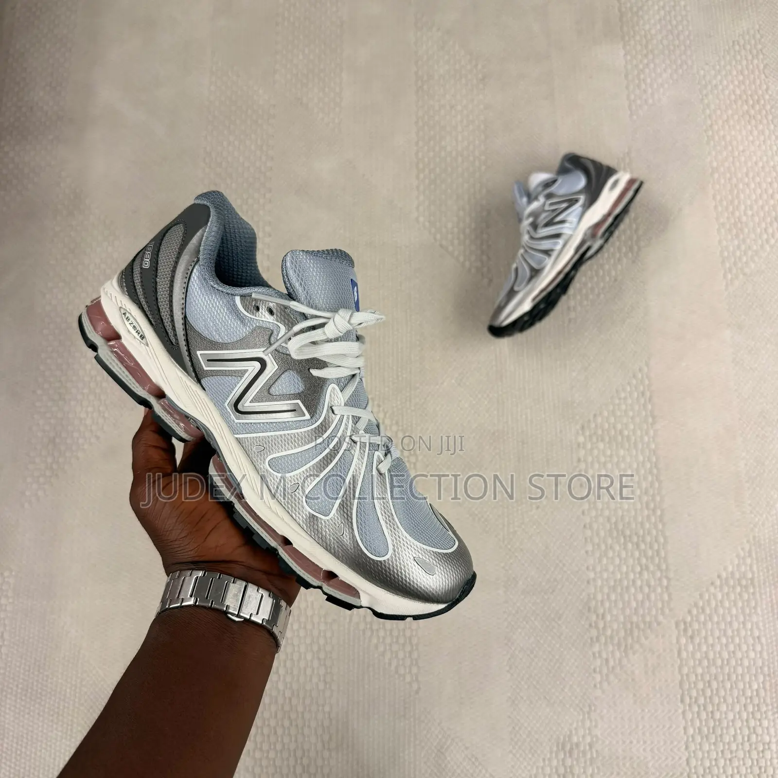 New Balance Abzorb Sneaker