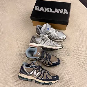 New Balance Abzorb Sneaker
