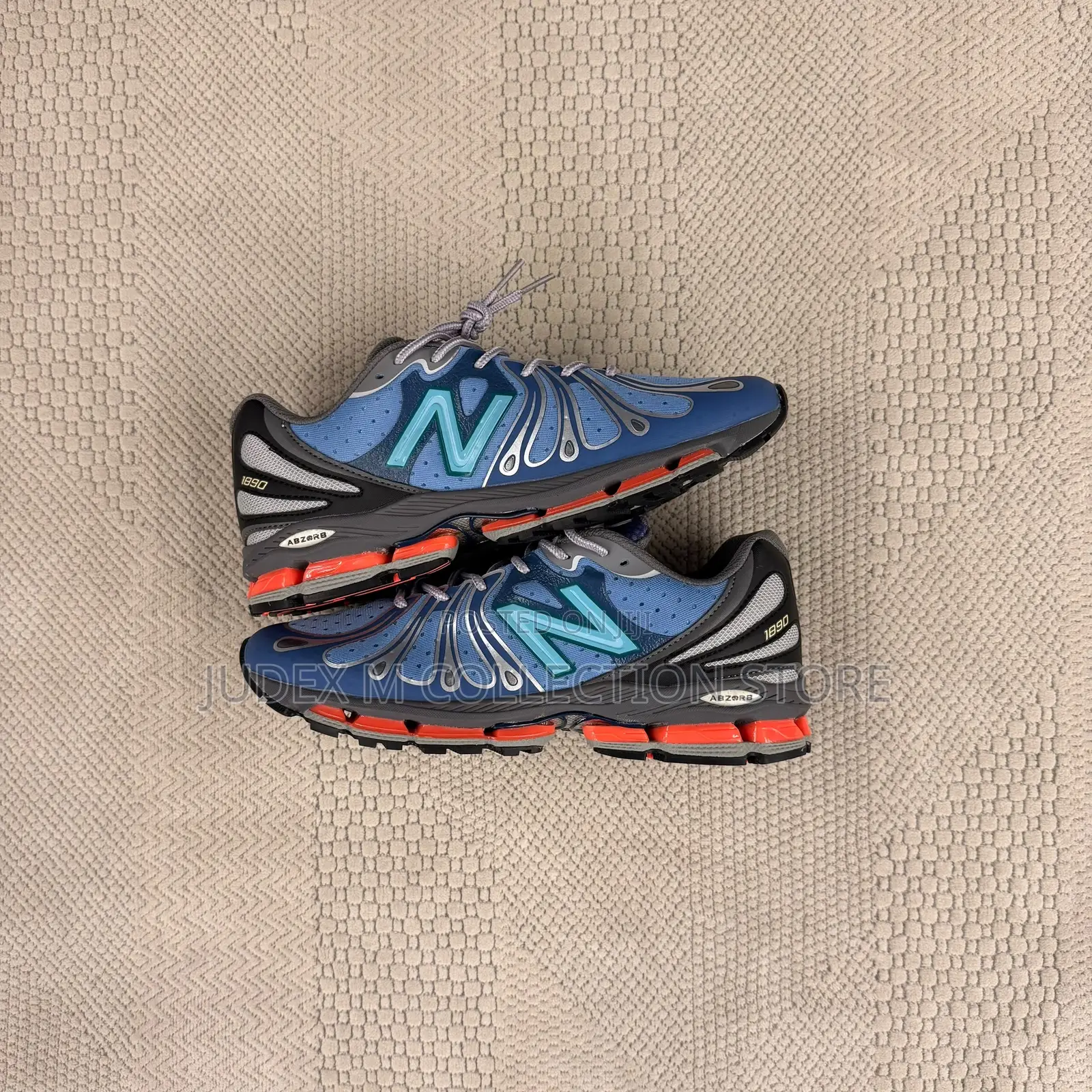 New Balance Abzorb Sneaker