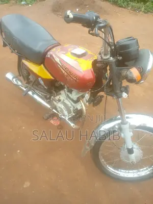 Bajaj Boxer 2022 Red