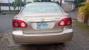 Toyota Corolla 2005 Gold