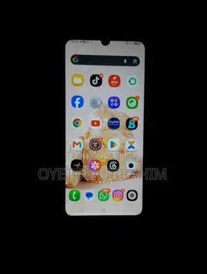 Samsung Galaxy A06 128 GB White
