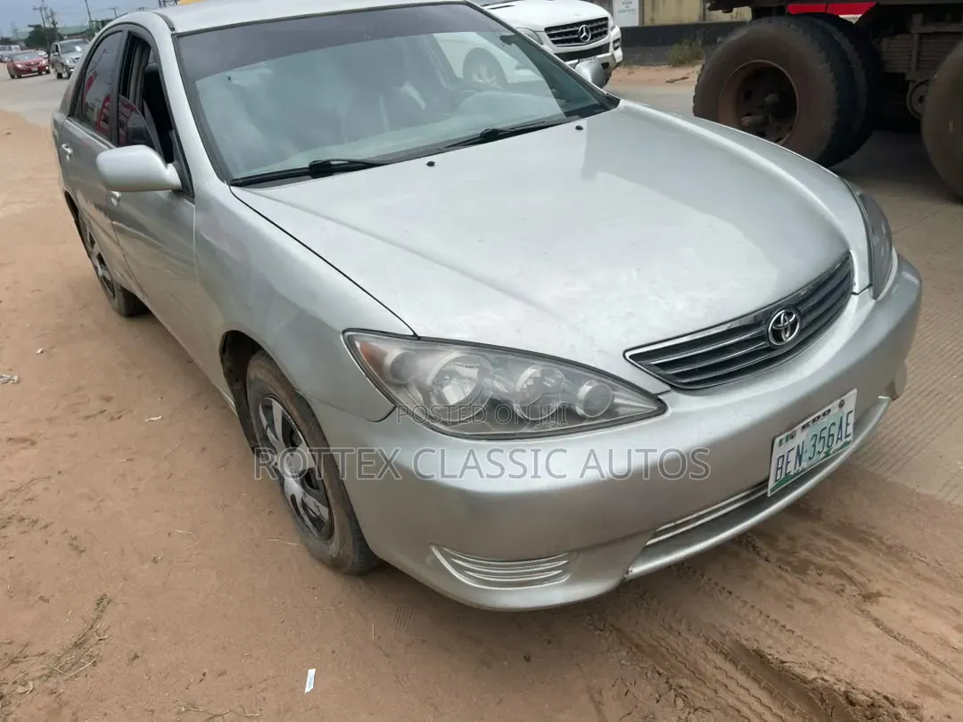 Toyota Camry 2003 Silver