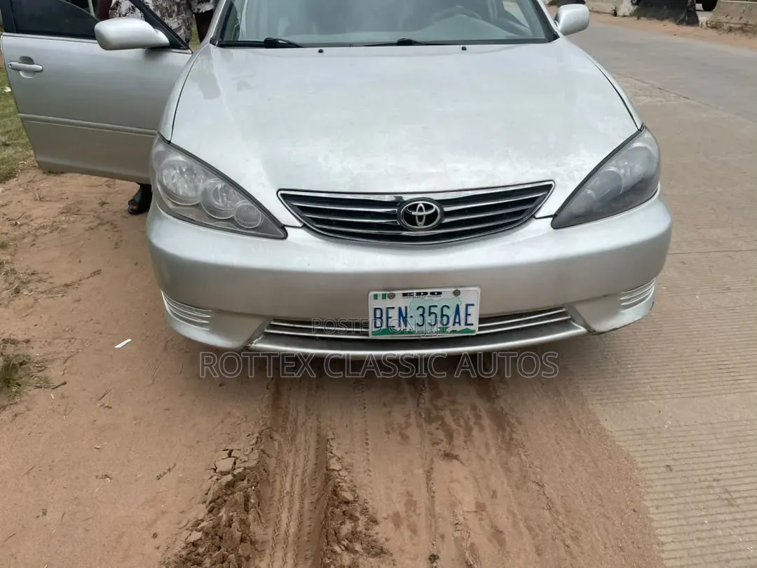 Toyota Camry 2003 Silver